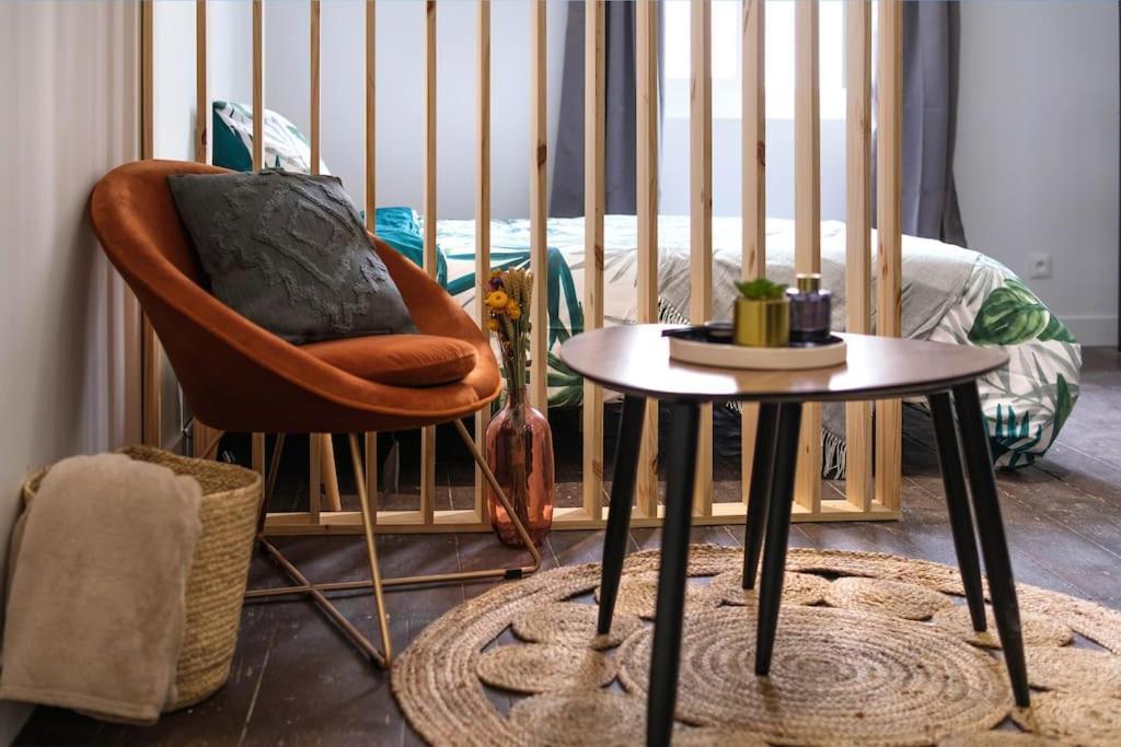 Spacieux Studio Renove Apartment วีเนิฟ-โซร์-ล็อต ภายนอก รูปภาพ